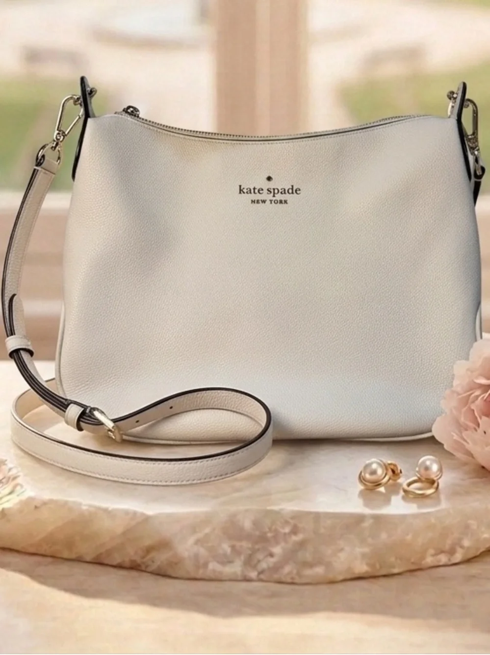 Kate Spade White Pebbled Leather Shoulder Bag – Gold Hardware Zip Top